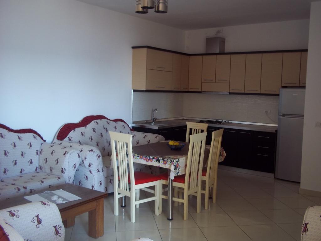 Faik Shehu Apartments Durrës Exteriör bild